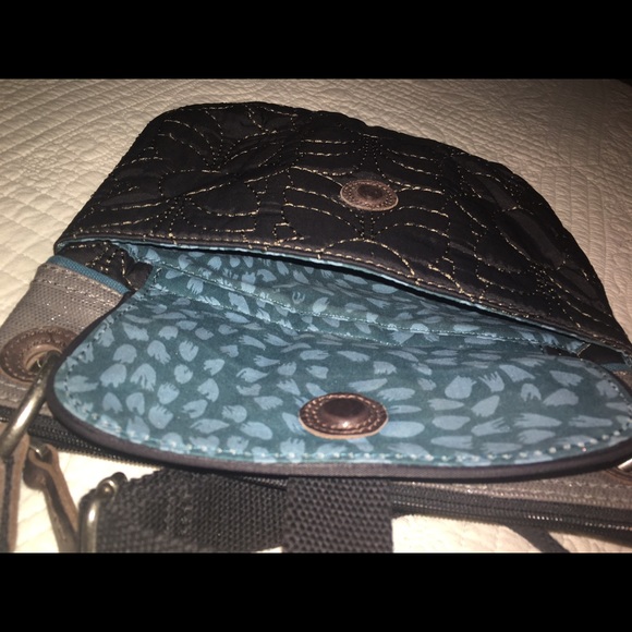 Fossil Key-Per Crossbody - Picture 6 of 6